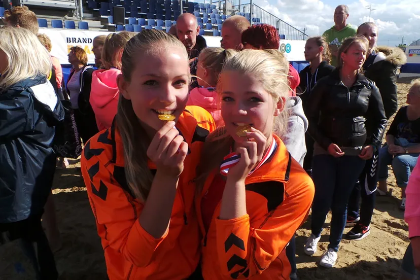 xxhpv0pnb252i3hz2p7np61zg 2014 08 23 19