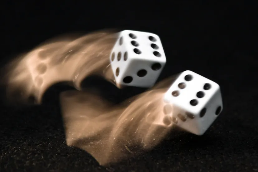 yr8zw0xsewjywjdt6waybjch6 dobbelstenen rollen