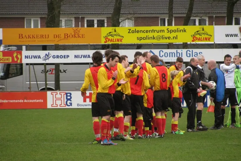 zkfs47qq9c8yyu6pru6f44h85 img4135