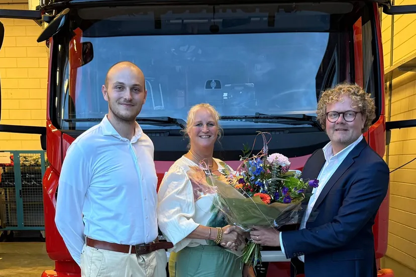 6c2b80d6 5be6 4fb2 b895 375f8427b84c 2