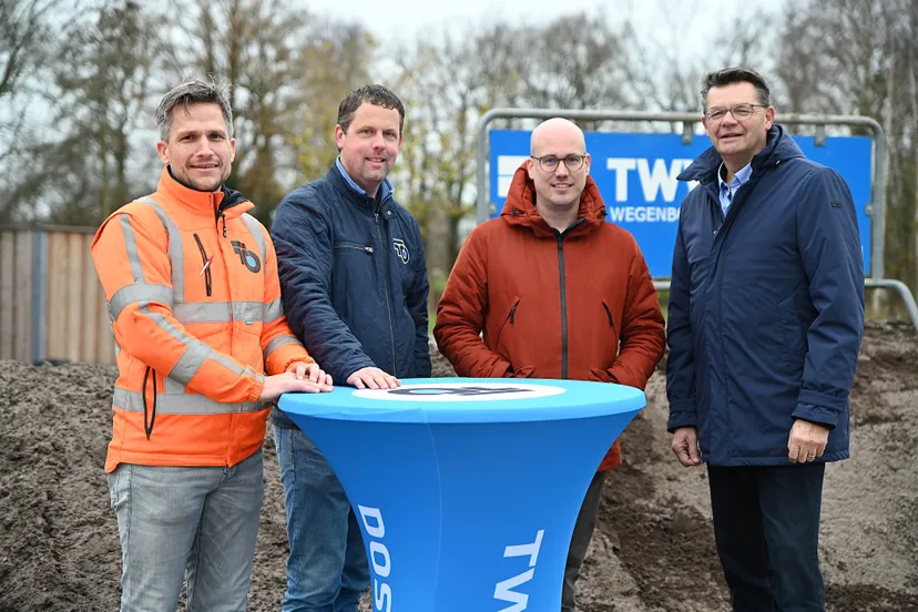 Medewerkers TWW, gemeente Tubbergen en wethouder