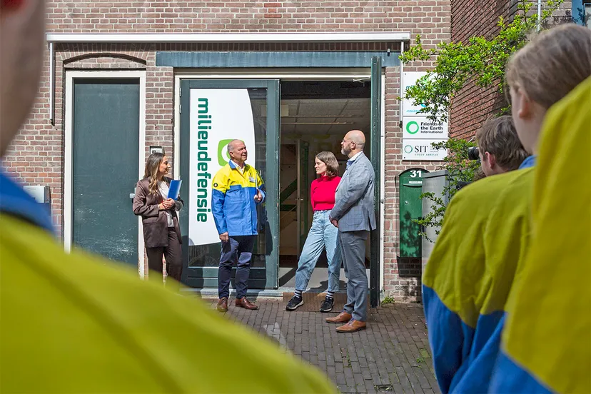 img 8756 tata steel geeft klimaatplan aan milieudefensie