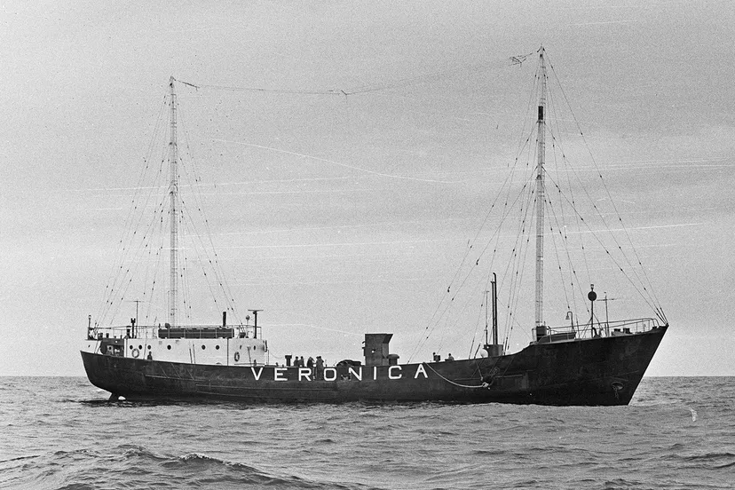 veronica stopt met radiouitzending het zendschip van radio vernoica bestanddeelnr 927 4206