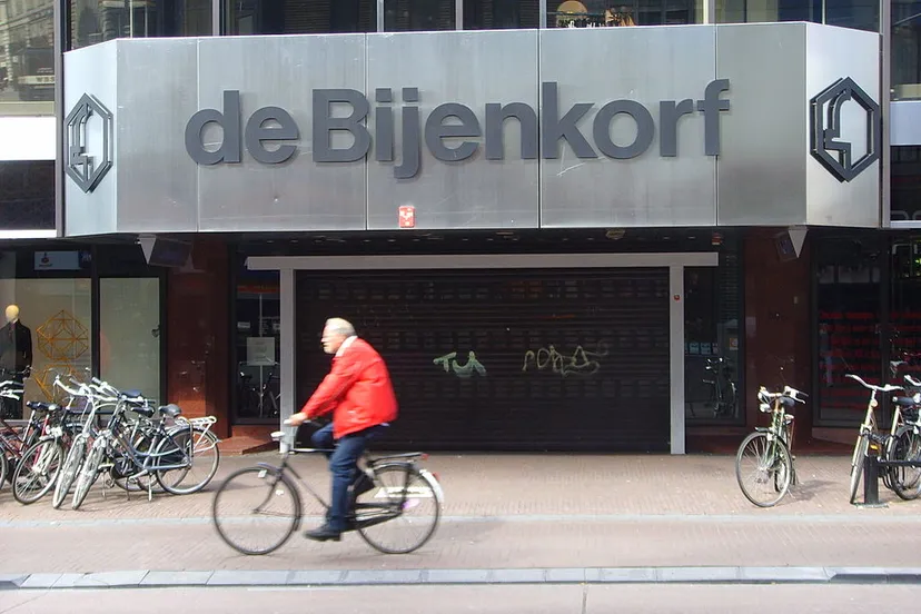 1024px bijenkorf viestraat utrecht 1