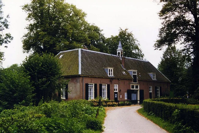 1024px oud amelisweerd koetshuis