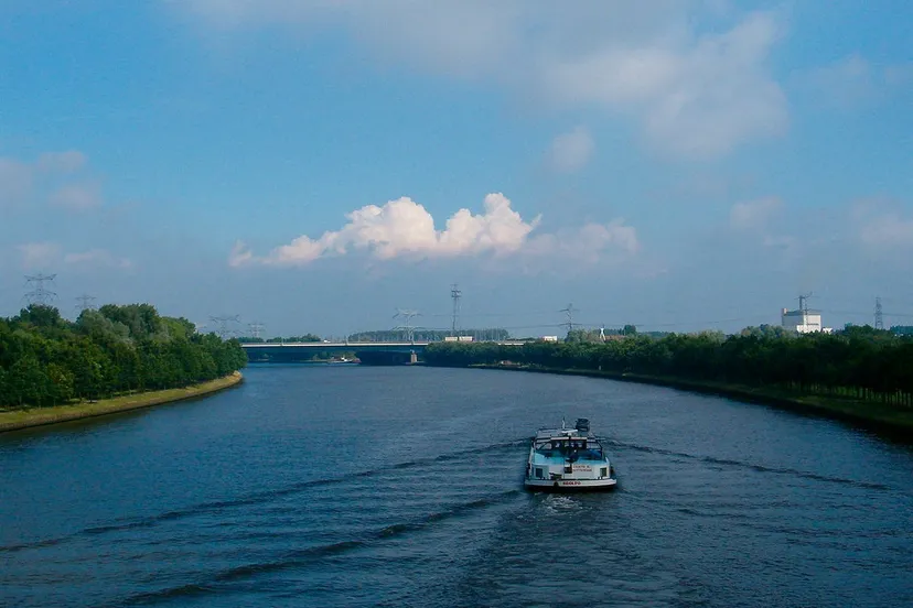1200px amsterdamrijnkanaal 880 1