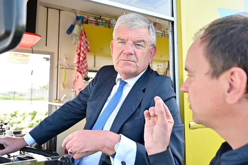 48956288883 dd38f2c31a k 2