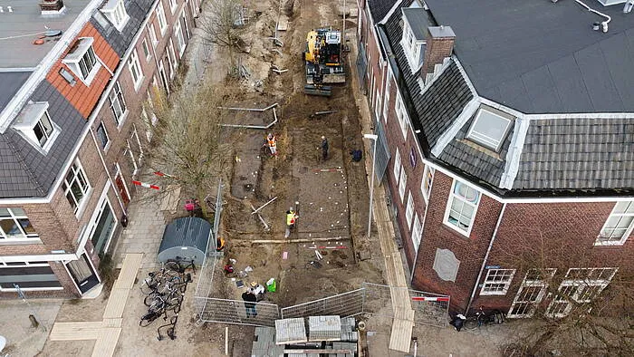 archeologen vinden resten van vroegmiddeleeuwse bewoning in de oudwijkerdwarsstraat 5eefde0b4c