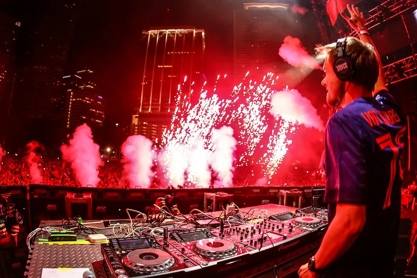 armin van buuren 2014