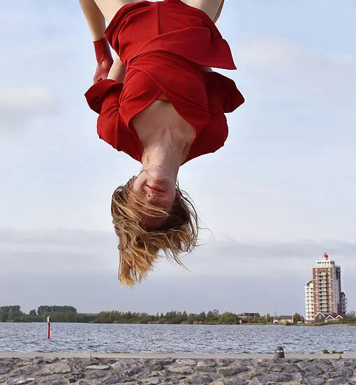 christa de jong vallen en opstaan