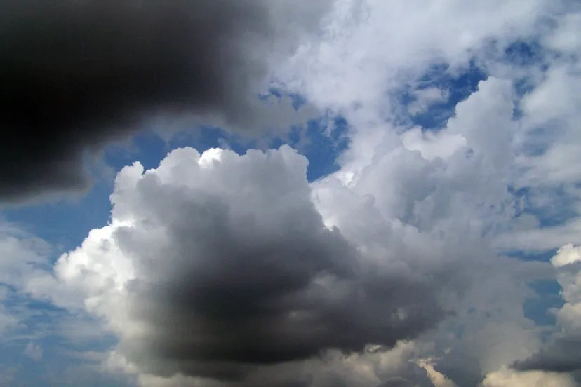 clouds 21022 1280