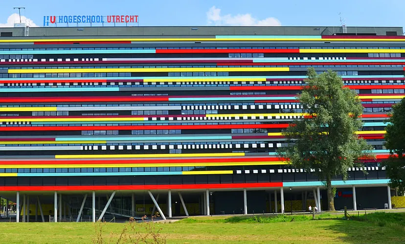 colourful building hogeschool utrecht