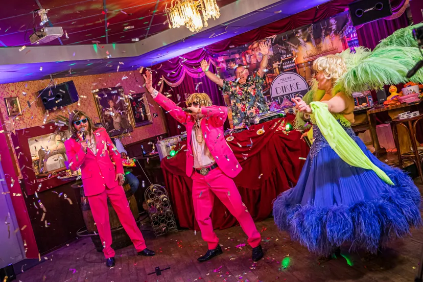 dikke dries feest optreden van richtig rex