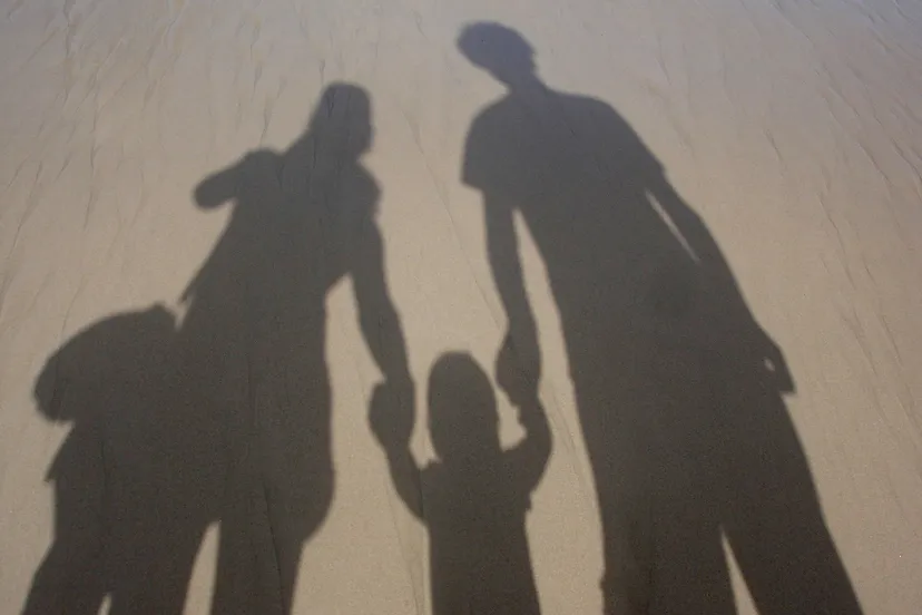 family 492891 1280 1