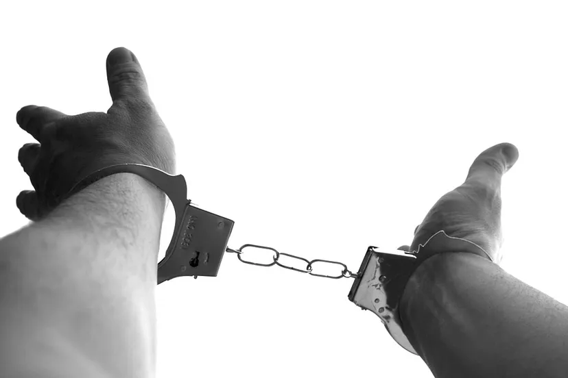 handcuffs 921290 960 720