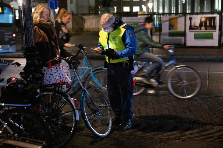 handhaving fietsverlichting