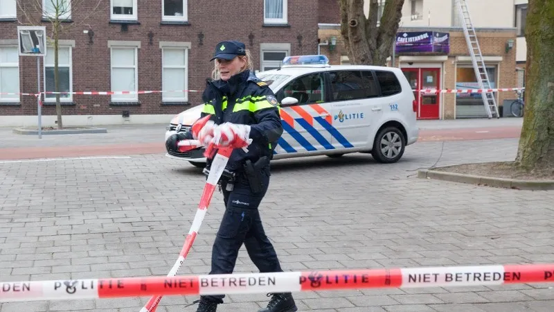 politie bakent gebied af