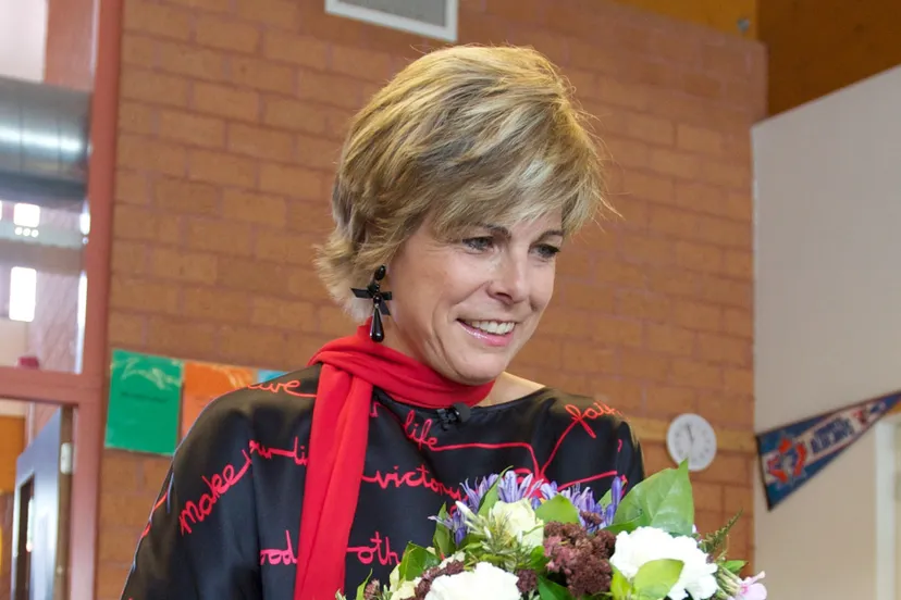 prinses laurentien verrassingsbezoek aan basisschool de startbaan 1 cropped