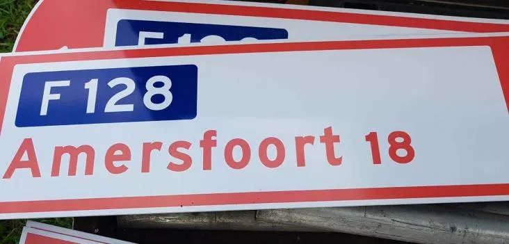 proef verbeterde wegwijsborden