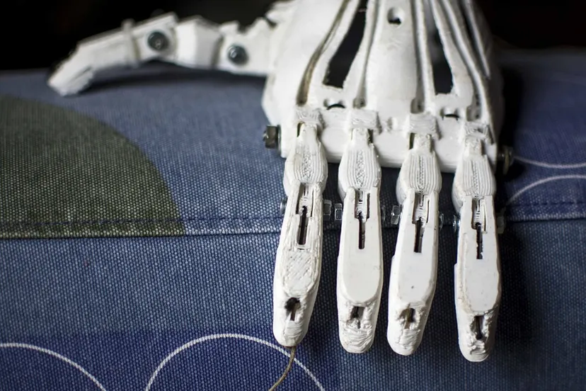 prostetic 1273178 1280