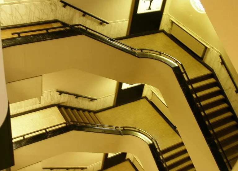 staircase vroom dreesman 1