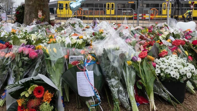 utrecht bloemen bij tram
