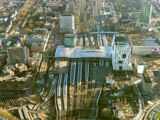 utrecht centraal met nieuwe stalling c cu2030nl