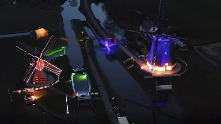 verlichte molens van de hollandse waterlinies