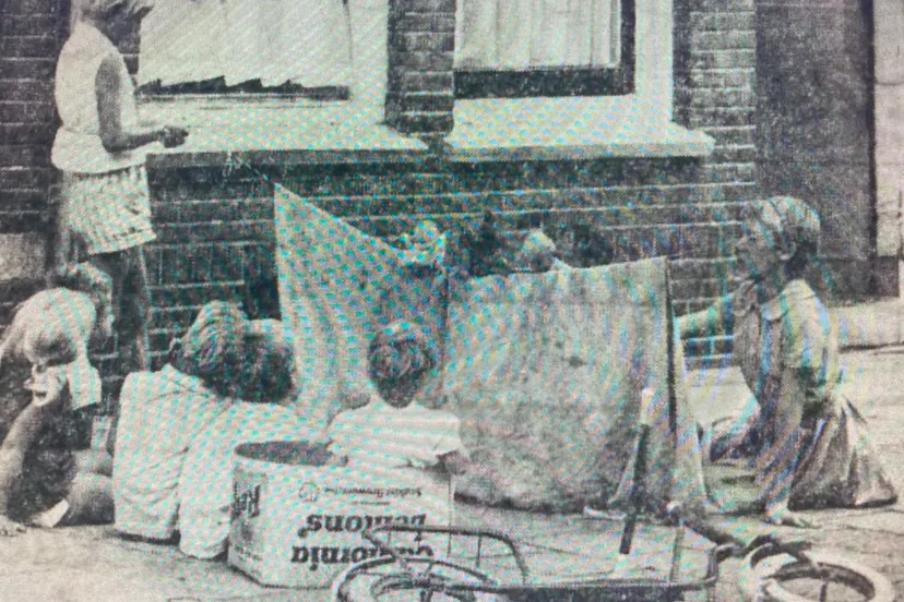 poppenspel op straat