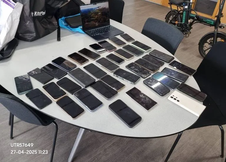 gestolen mobiele telefoons