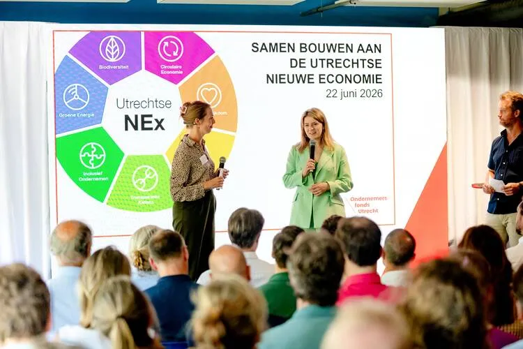 Wethouder Schilderman en Kyra Kasel