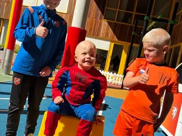 kinderen-in-sporttuin