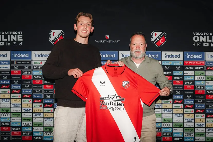 Max Sandee eerste profcontract