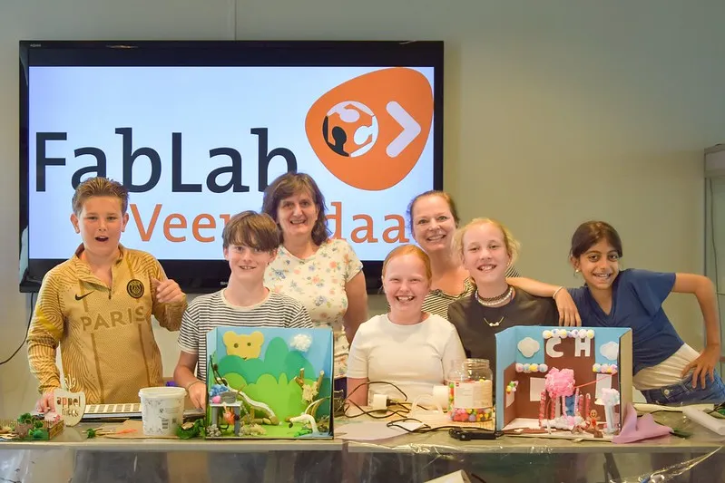 52976523825 9cb58e0eaf c