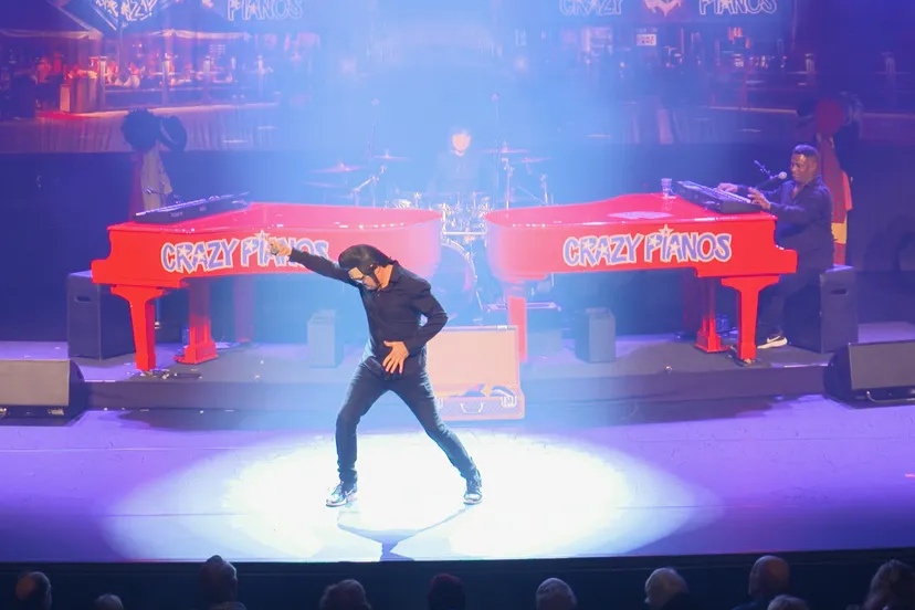 crazy pianos guilty pleasures part 2 foto 1 c rechtenvrij