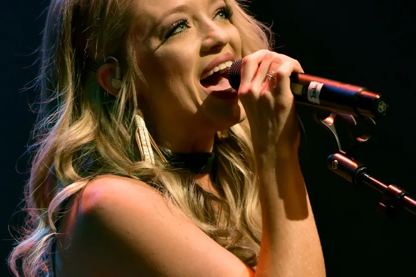 nashvilles country cafe jordyn malory vierkant