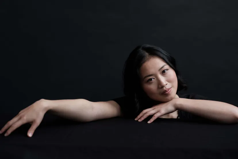 yang yang cai muziek aan het plein