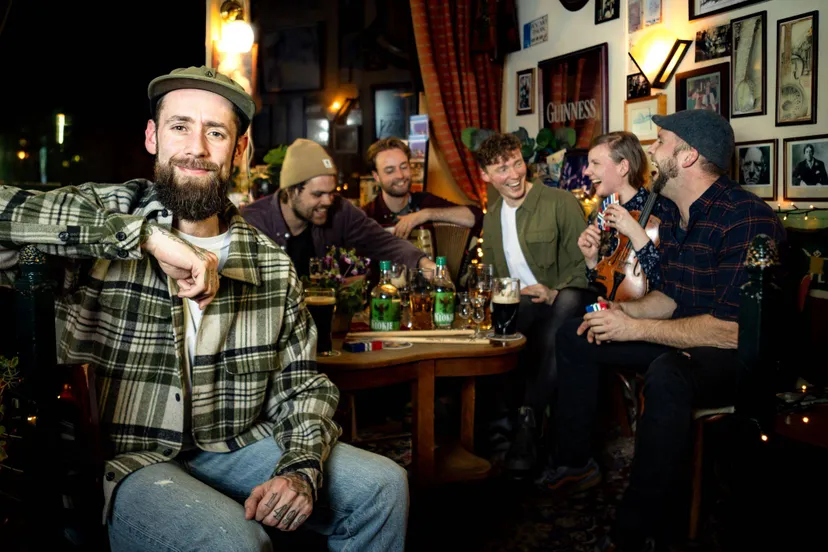 tammo zingt folk persfoto 16x9 zonder logo