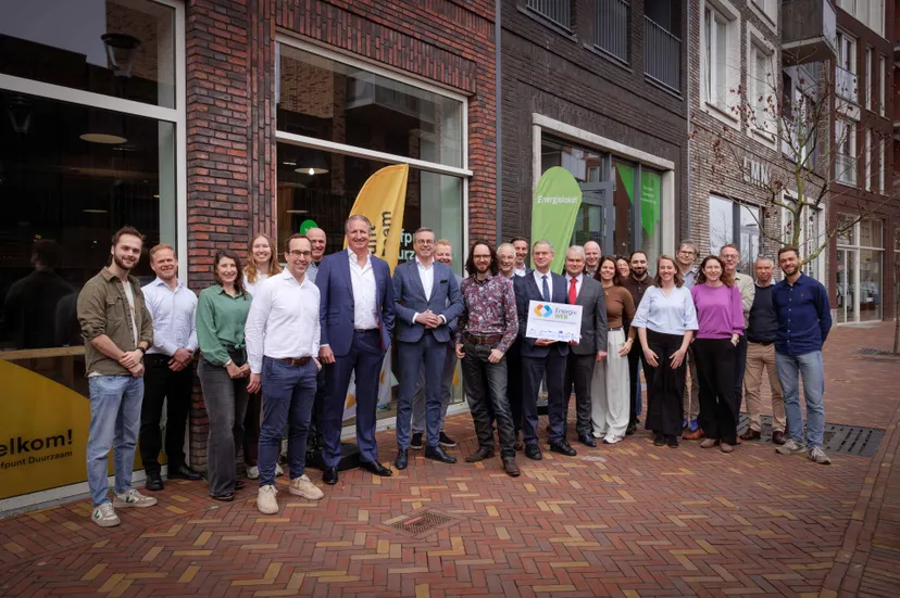 Foto bij persbericht 8 - ondertekenen energieweb