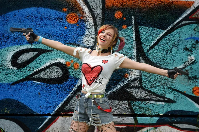 harley quinn vic b via pixabay