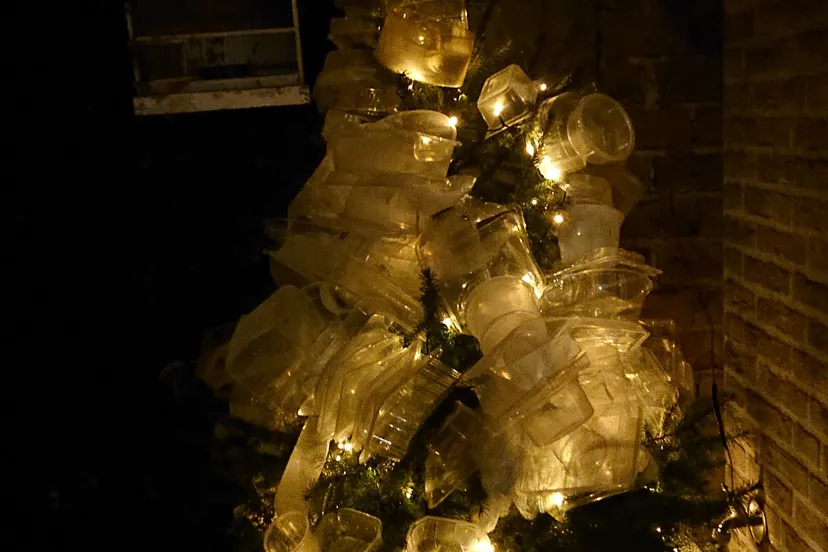kerstboom plasticafval