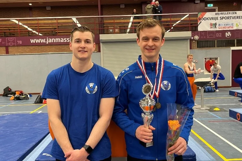 voorwaarts 20040224 01