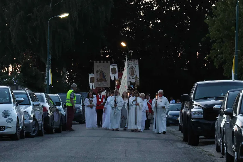 kaarsenprocessie 160824 11