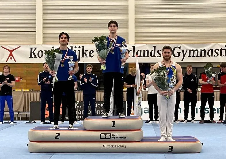 voorwaarts 12042025 01