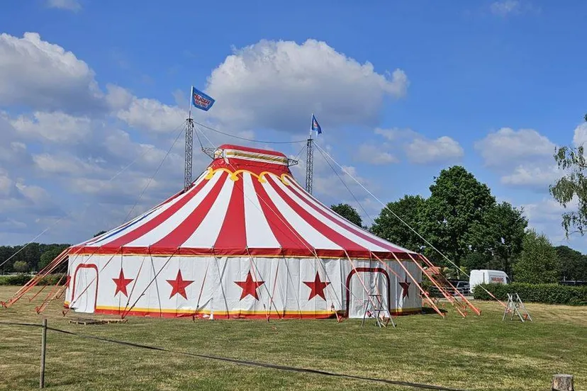 circus harlekino nieuwe tent
