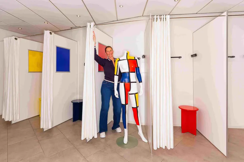 Eefje met pop foto Melvin van Liebergen
