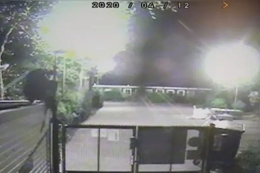 401502w1600r16 9f7194d5q90