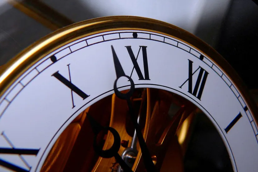 clock time timeless time indicating time of clock face watches wrist watch 1361303 kopie