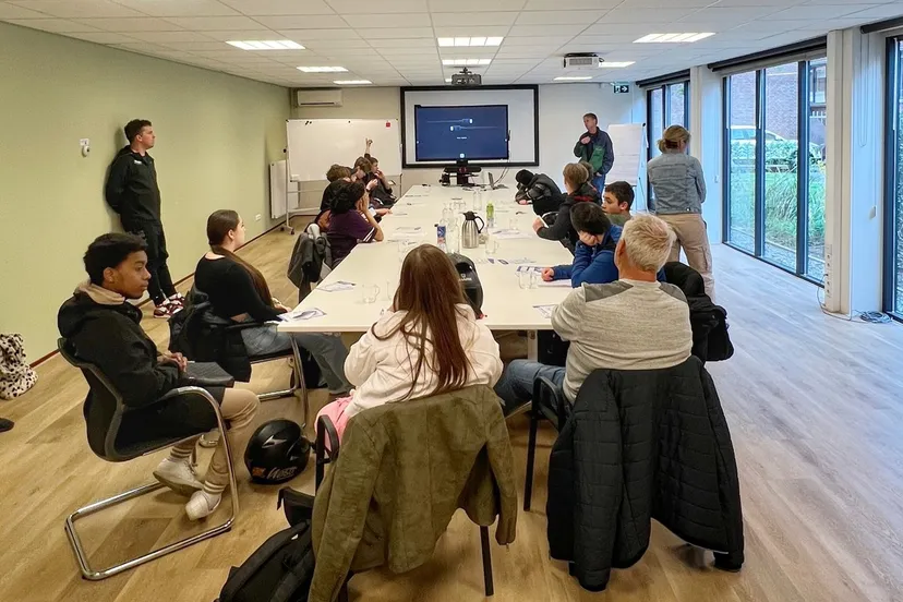 leerlingen tender 9 april bezichtiging lege woning 2