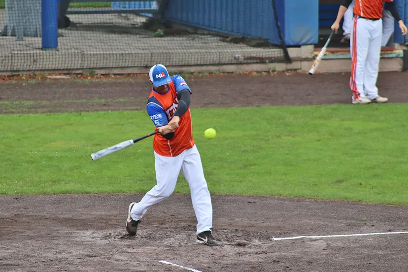 slowpitchtoernooi bij rooswijk